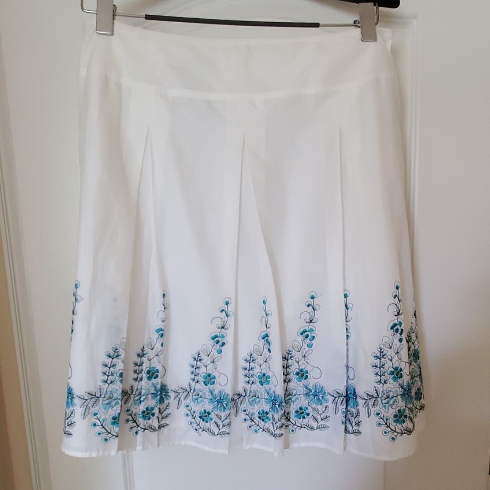 White Skirt with Embroidered Turquoise Flowers